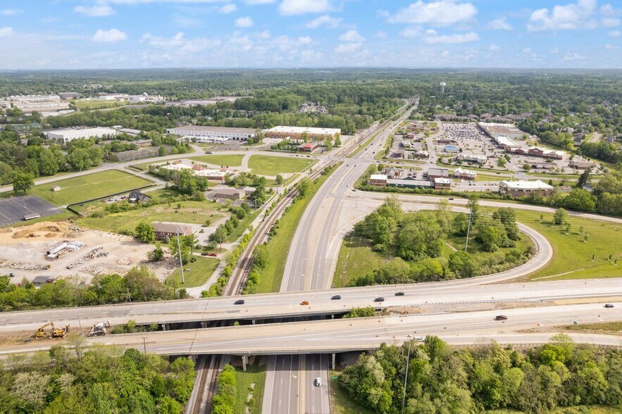 More Photos Of 12307 Old Lagrange Rd, Louisville Medical For Lease