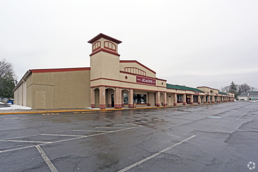 More Photos Of 441-461 2nd Street Pike, Southampton Freestanding For Lease