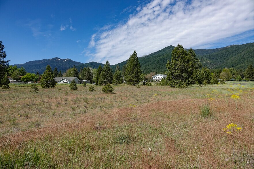 More Photos Of 0 Highway 3, Etna Land For Sale