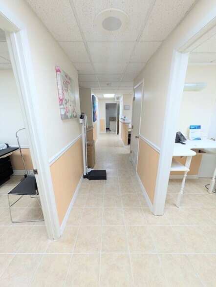 More Photos Of 4812 26th St W, Bradenton Healthcare For Lease