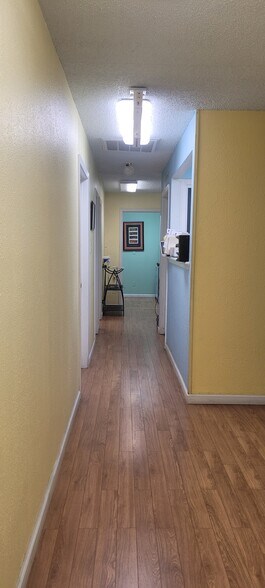 More Photos Of 315 E Pleasant Run Rd, DeSoto Medical For Sale