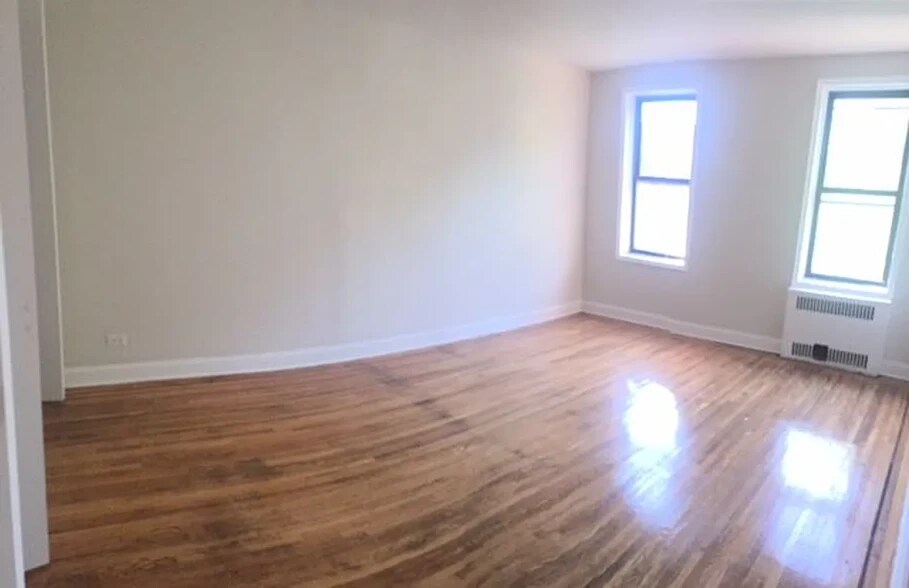 More Photos Of 209 Hawthorne St, Brooklyn Apartments For Sale