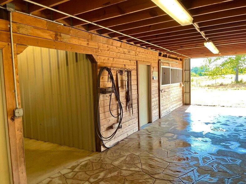 More Photos Of 8524 Youth Ranch Rd, Mulberry Lodge Meeting Hall For Sale