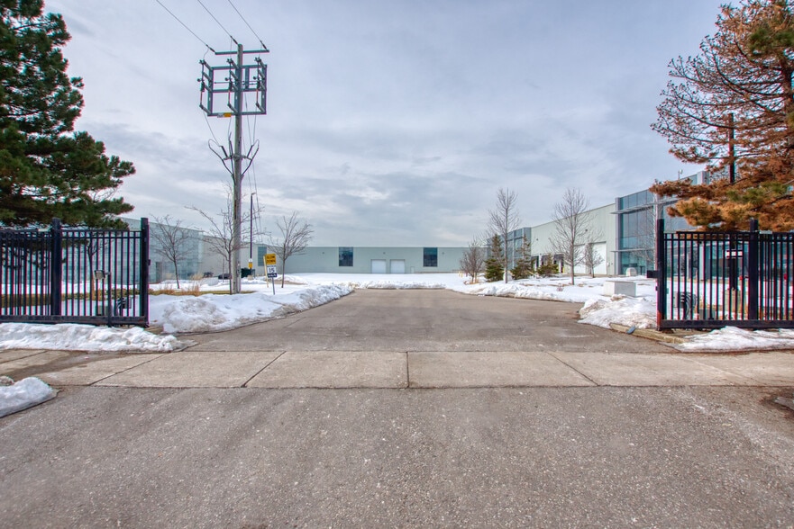 Primary Photo Of 80 Van Kirk Dr, Brampton Manufacturing For Sale