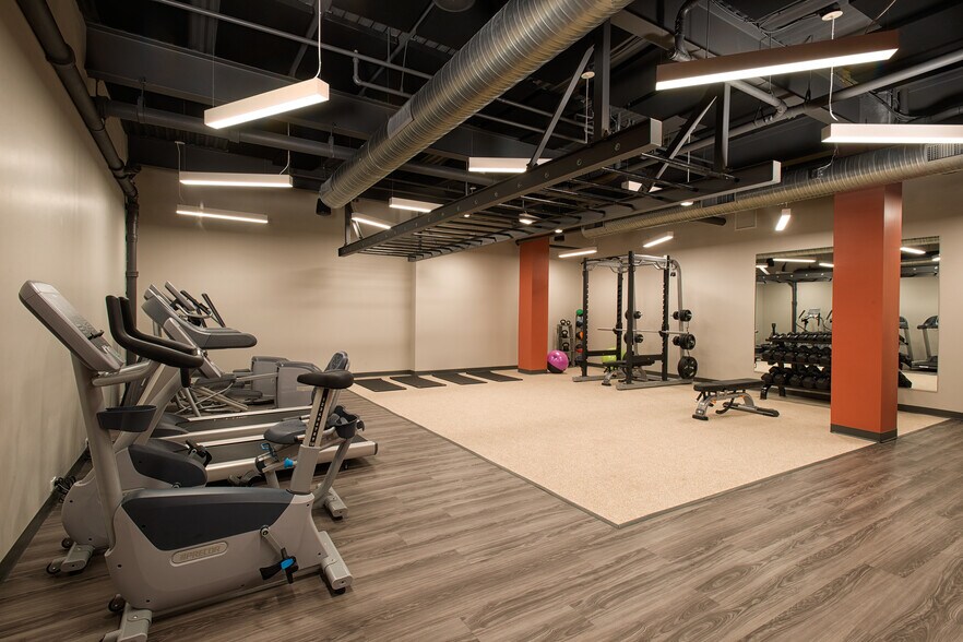 More Photos Of 50 Washington St, Norwalk Office For Lease