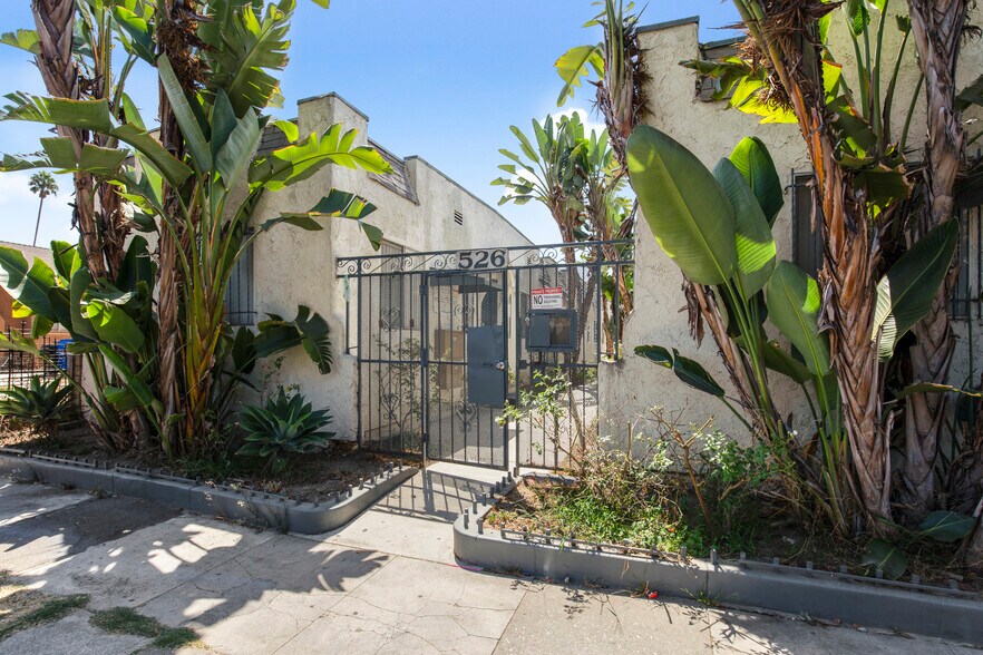 More Photos Of 526-534 W 47th St, Los Angeles Apartments For Sale