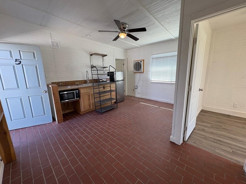 More Photos Of 66229 8th St, Desert Hot Springs Apartments For Sale