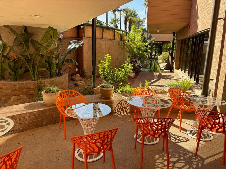 More Photos Of 2025 N 3rd St, Phoenix Unknown For Lease