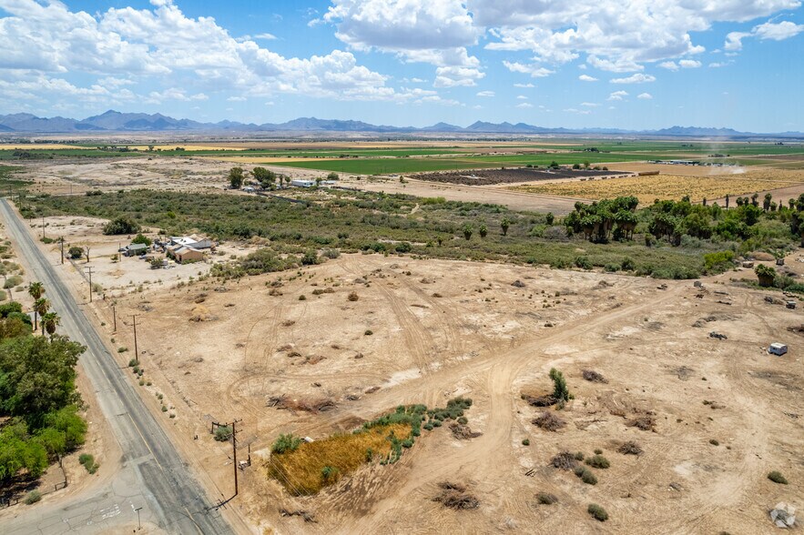 More Photos Of 643 S Intake Blvd, Blythe Warehouse For Sale