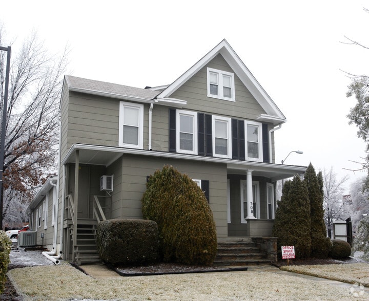 Primary Photo Of 300 Allegheny Ave, Towson Office For Sale