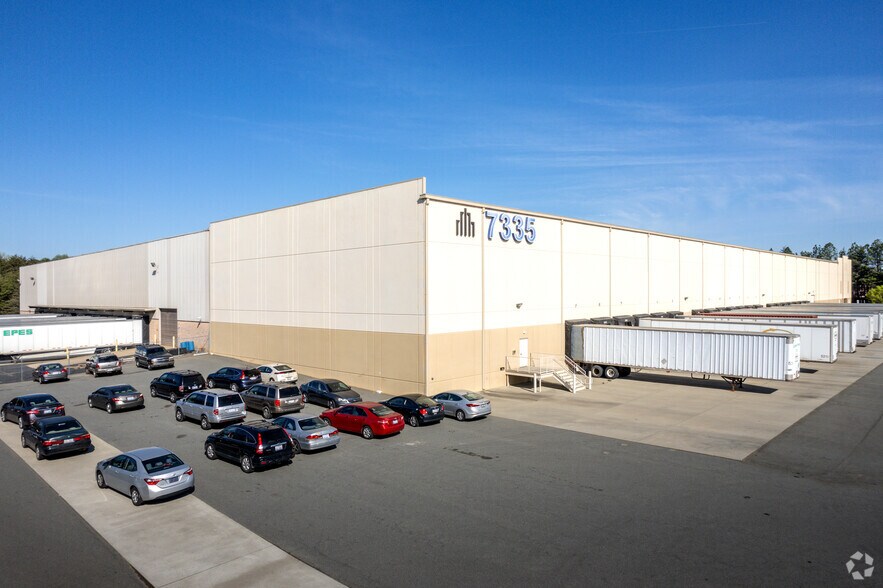 More Photos Of 7224 Statesville Rd, Charlotte Unknown For Lease