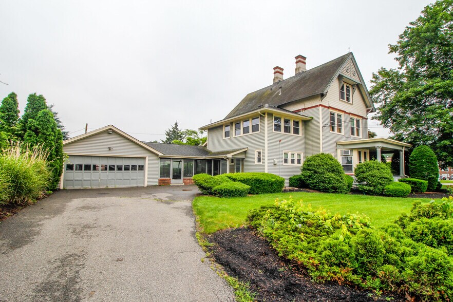 More Photos Of 417 W Blackwell St, Dover Office Residential For Sale