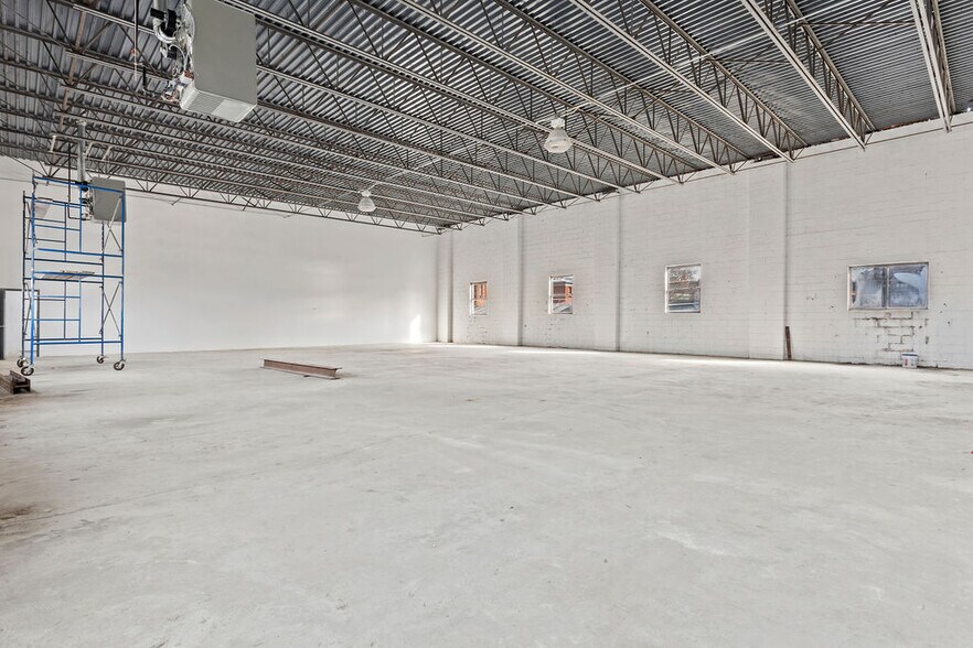 Primary Photo Of 166 25th St, Brooklyn Industrial For Lease