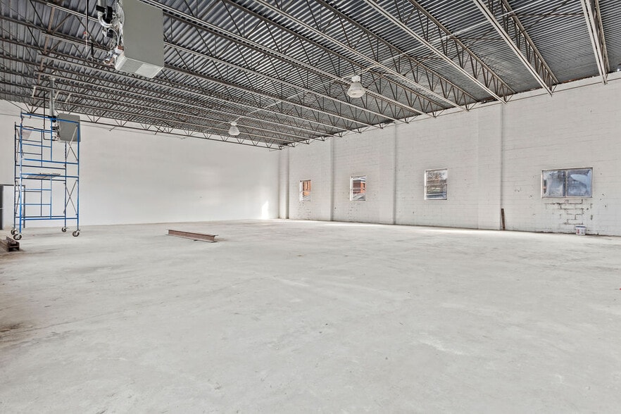 More Photos Of 166 25th St, Brooklyn Industrial For Lease