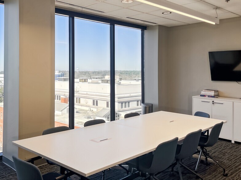 More Photos Of 101 N Monroe St, Tallahassee Coworking Space