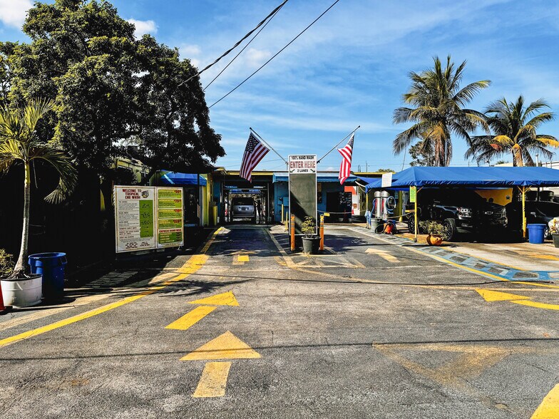 More Photos Of 824 N Dixie Hwy, Lake Worth Carwash For Sale