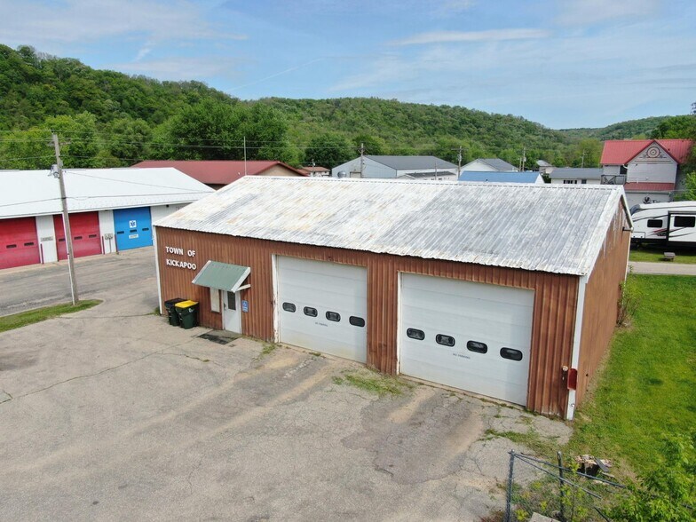 More Photos Of 120 W Charles St, Readstown Warehouse For Sale