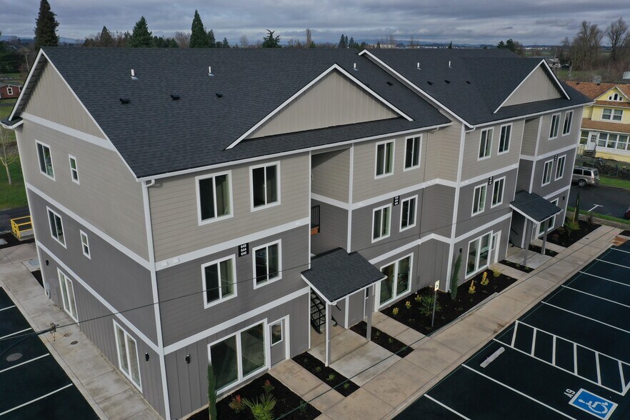More Photos Of 600 4th St, Gervais Apartments For Lease