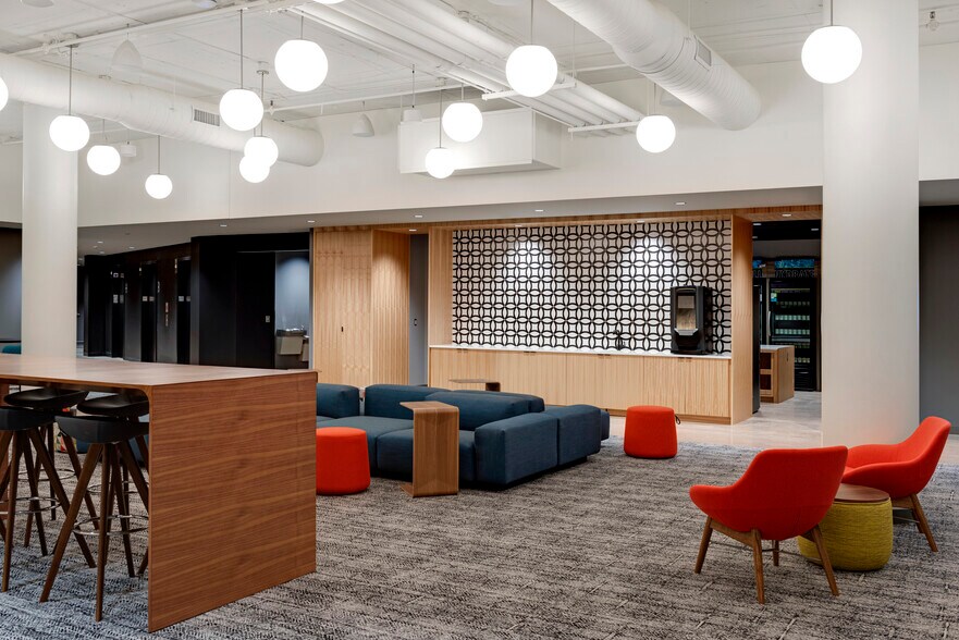 More Photos Of 1305 Corporate Center Dr, Eagan Office For Lease