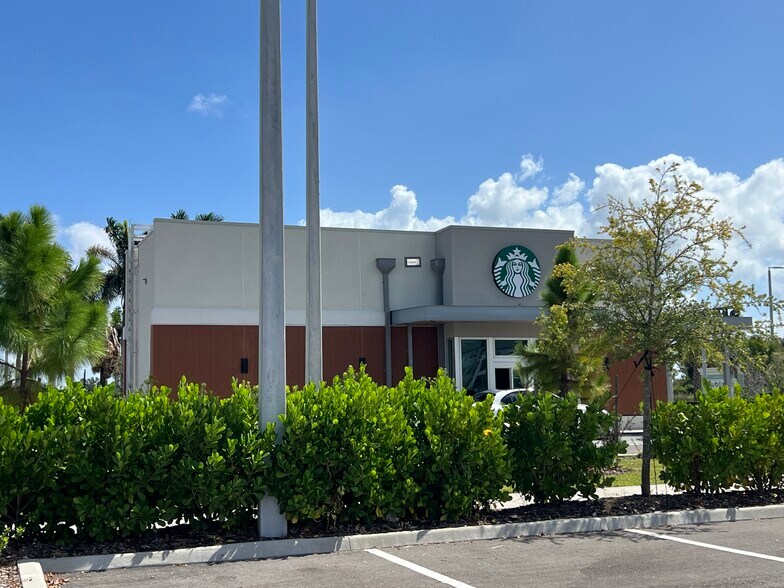 More Photos Of 13135 Kings Lake Dr, Gibsonton Medical For Lease