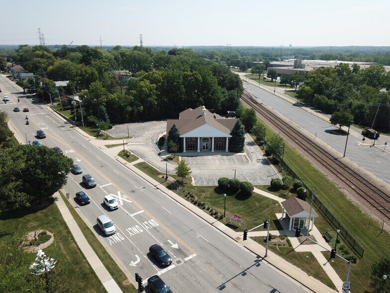 More Photos Of 25 W Main St, Cary Bank For Sale