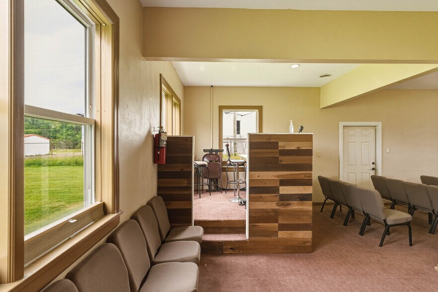 More Photos Of 13908 Dixie Hwy, Louisville Religious Facility For Sale
