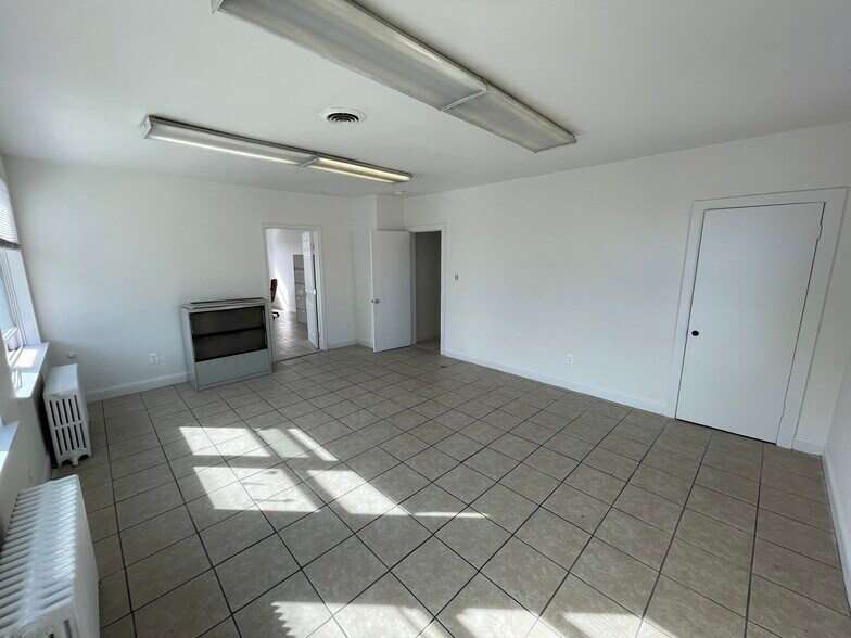 More Photos Of 2010-2012 Rhode Island Ave NE, Washington Storefront Retail Office For Lease