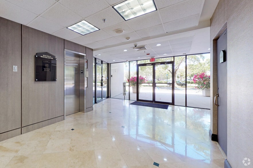 More Photos Of 6300 NE 1st Ave, Fort Lauderdale Office For Lease
