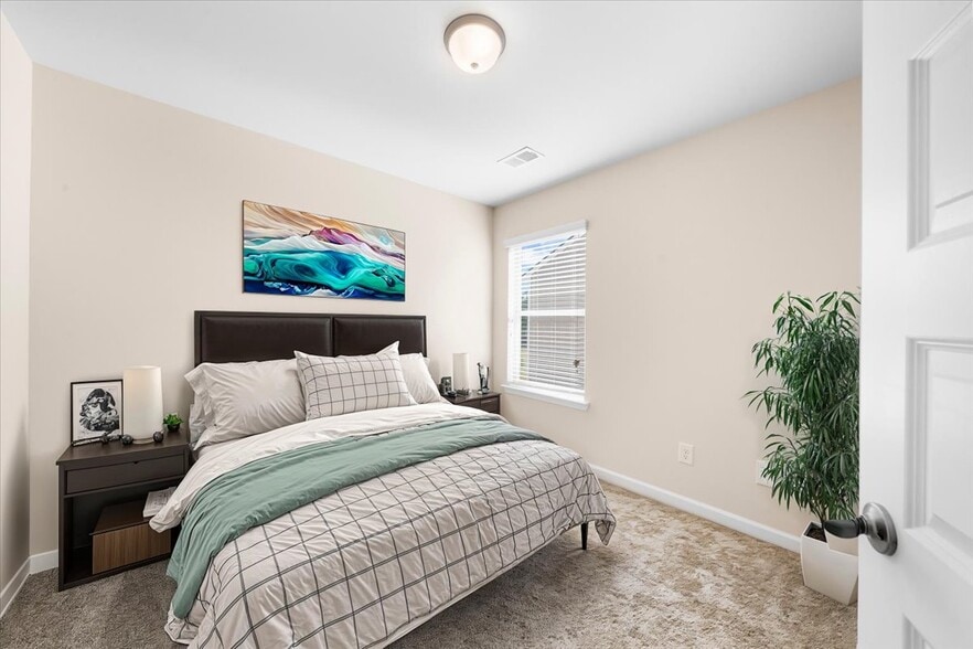 More Photos Of 300 Harrison Dr, Calhoun Apartments For Sale