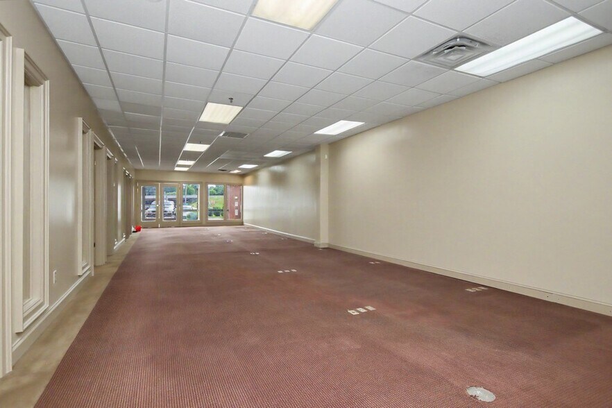 More Photos Of 5020 Route 9W, Newburgh Office For Lease