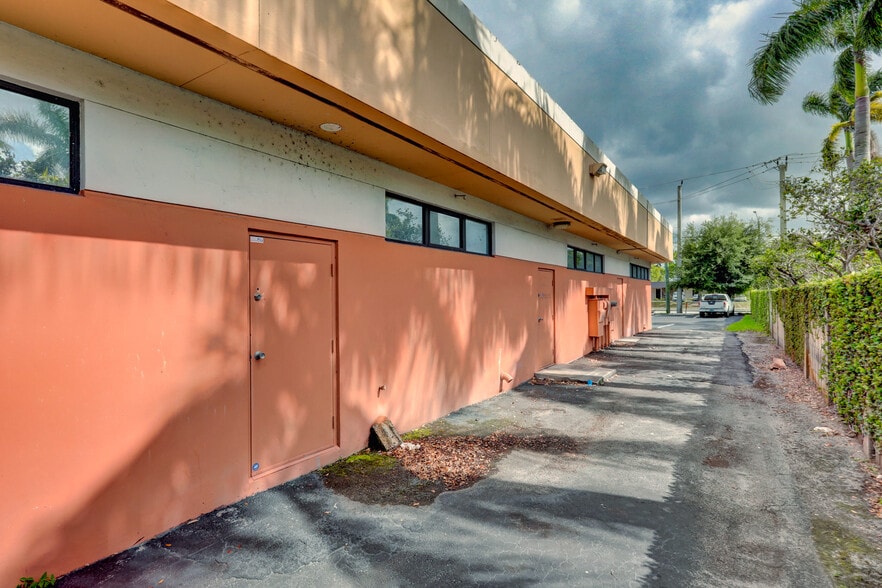 More Photos Of 3537 Forest Hill Blvd, West Palm Beach Medical For Lease
