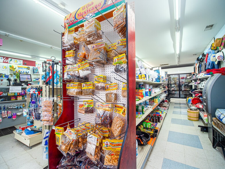 More Photos Of 301 W 34th St, Latonia Freestanding For Sale