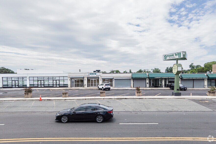 More Photos Of 4743 Marlboro Pike, Capitol Heights General Retail For Lease