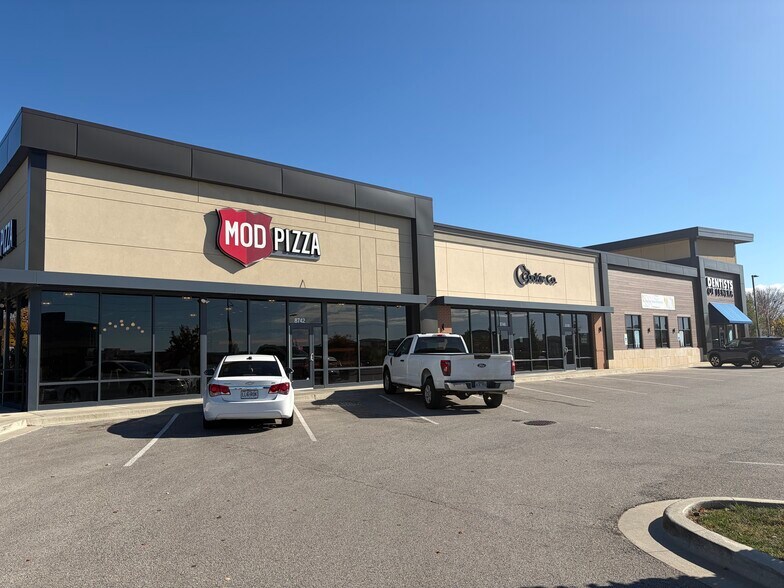 More Photos Of 87th St & Loriet St, Lenexa General Retail For Lease