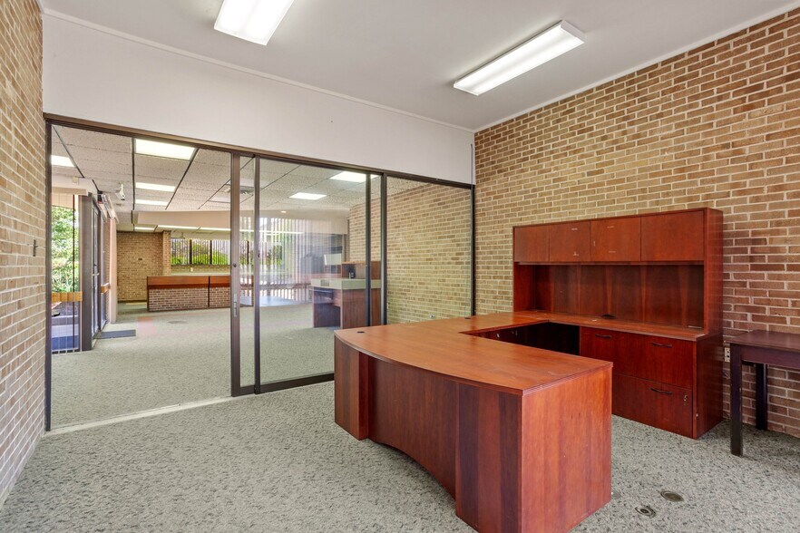 More Photos Of 105 N Main St, Hopewell Medical For Sale