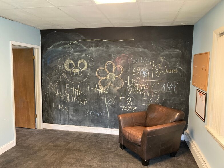 More Photos Of 1522 Superior St E, Duluth Medical For Sale