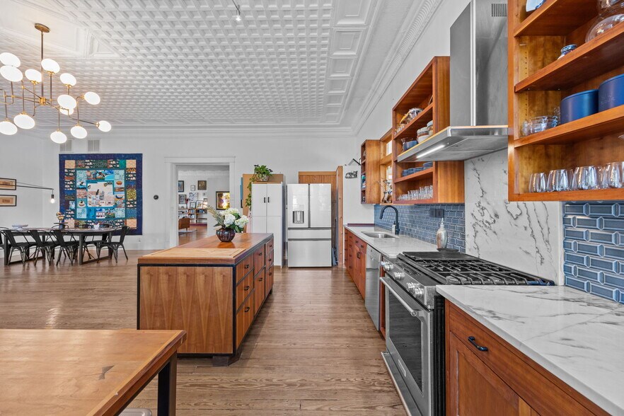 More Photos Of 4096 West Ave, Ayden General Retail For Sale