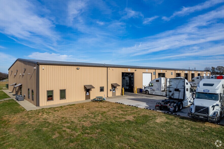 More Photos Of 6318 Taz Ct, Bowling Green Office For Lease