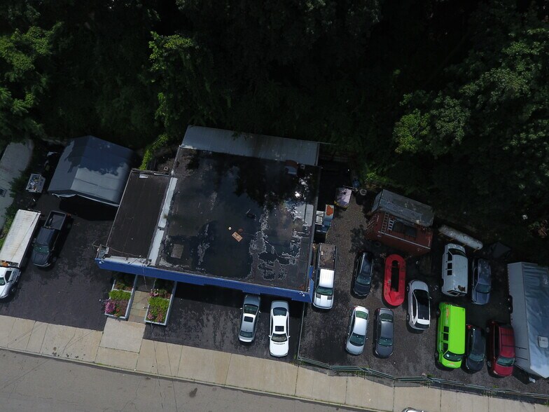 More Photos Of 1561 Park St, Peekskill Auto Repair For Sale