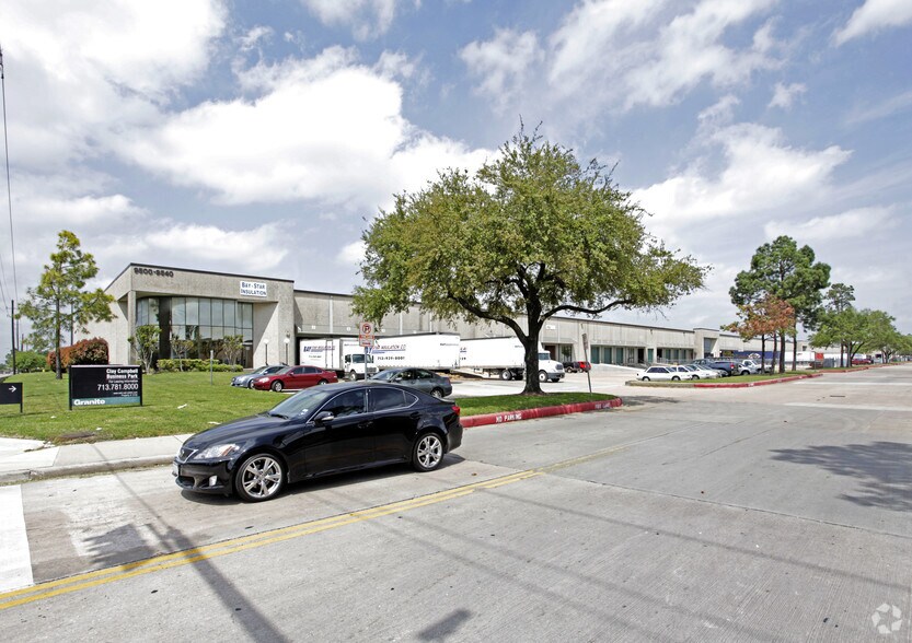 More Photos Of 9500-9540 Clay Rd, Houston Distribution For Lease