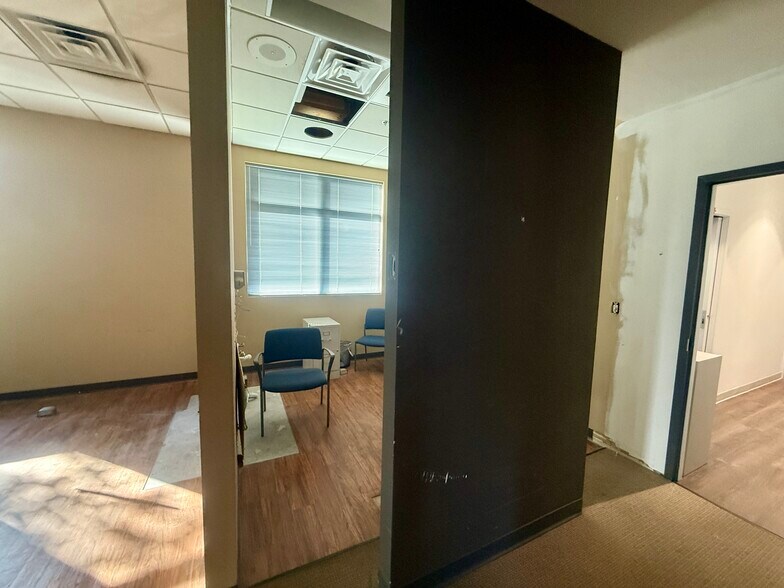 More Photos Of 449621 Us-301, Callahan Medical For Lease