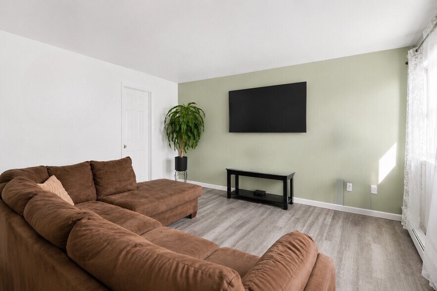 More Photos Of 79 Yaun Ave, Liberty Apartments For Sale