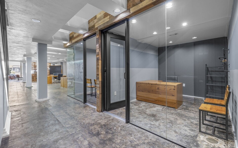 More Photos Of 211 W Freemason St, Norfolk Office Residential For Sale