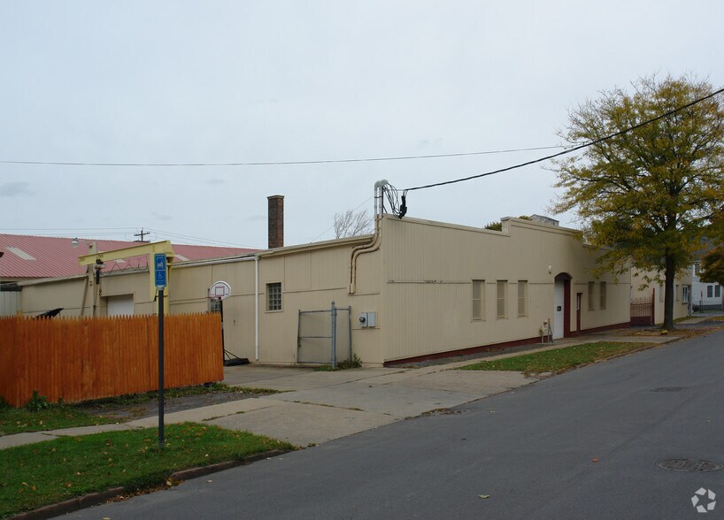 More Photos Of 1410 Lincoln Ave, Utica Manufacturing For Sale