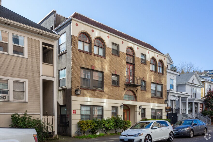 More Photos Of 614 SW Jackson St, Portland Apartments For Sale