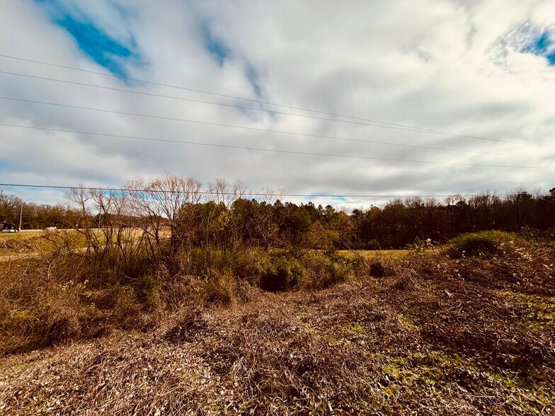 More Photos Of 413 SE Frontage Rd, Winona Land For Sale