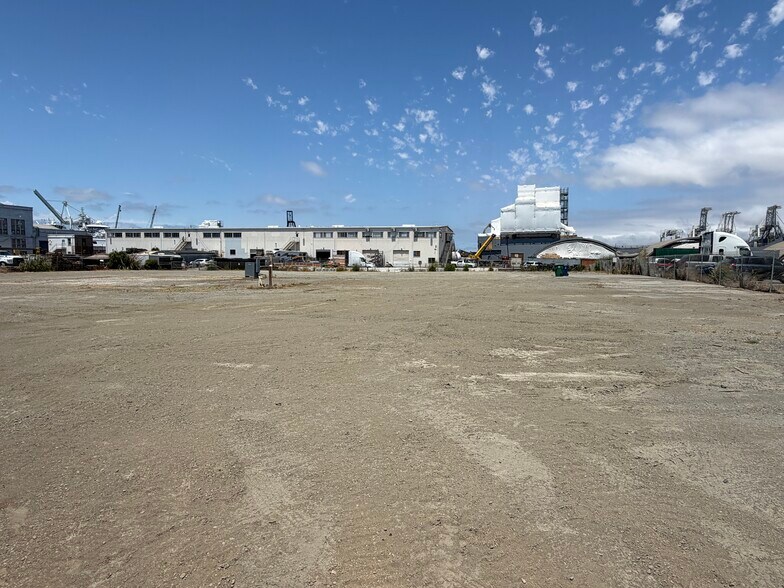 More Photos Of 2900 Main St, Alameda Land For Lease