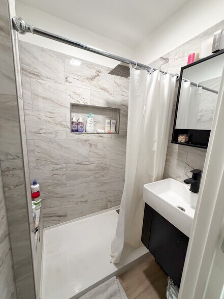 More Photos Of 1304 W Commonwealth Ave, Fullerton Office For Sale