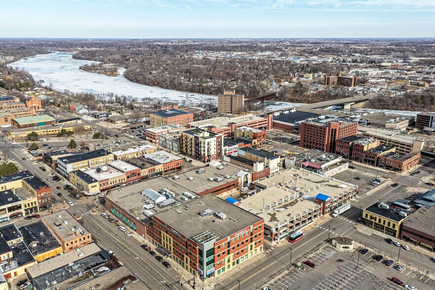 More Photos Of 600-660 W Saint Germain St, Saint Cloud Freestanding For Sale