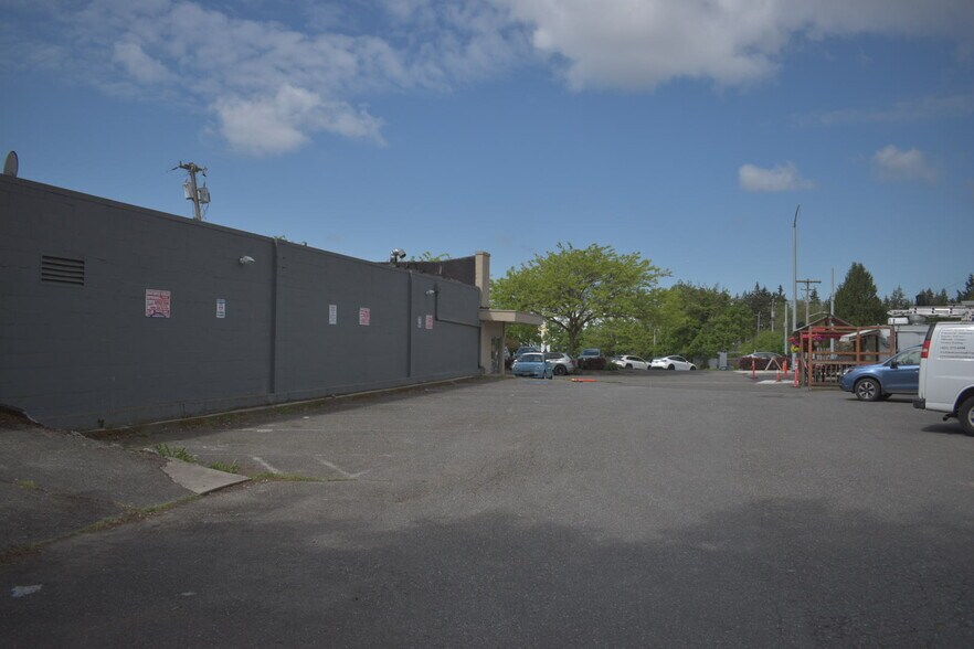 More Photos Of 11552 15th Ave NE, Seattle Auto Repair For Sale